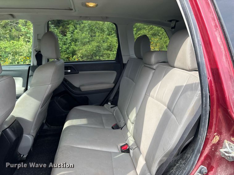 image for item DW7237 2014 Subaru Forester SUV