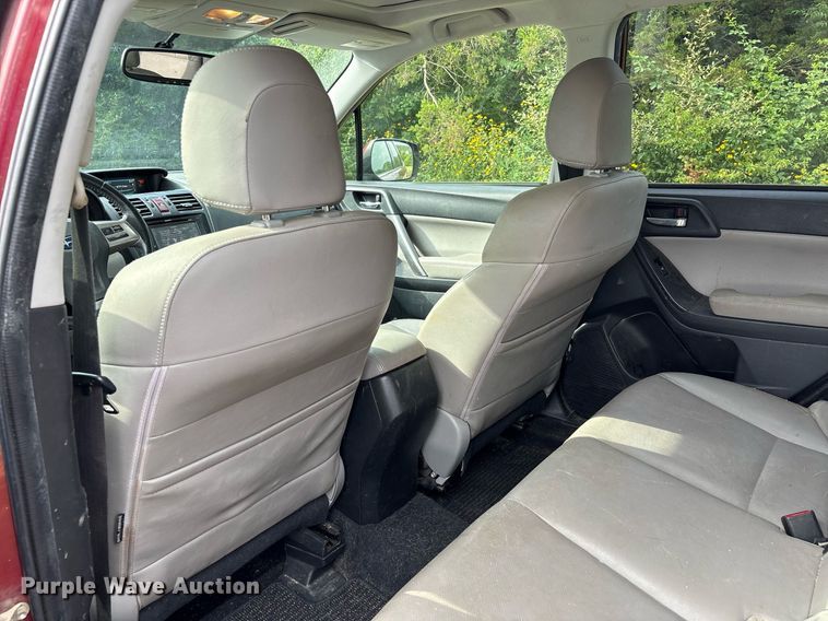 image for item DW7237 2014 Subaru Forester SUV