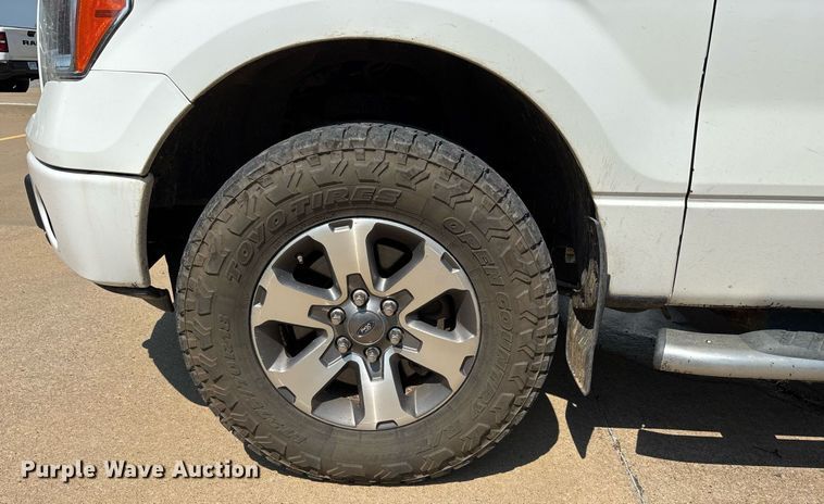 image for item DW7243 2013 Ford F150  SuperCab pickup truck