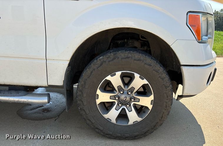 image for item DW7243 2013 Ford F150  SuperCab pickup truck