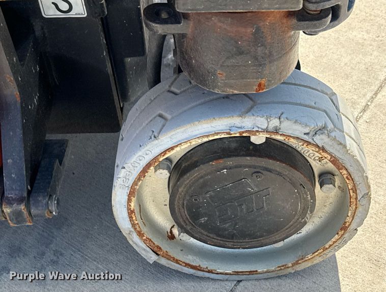 image for item DX5675 2012 JLG 1930ES scissor lift