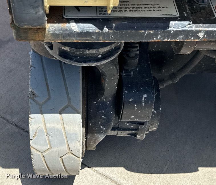 image for item DX5675 2012 JLG 1930ES scissor lift