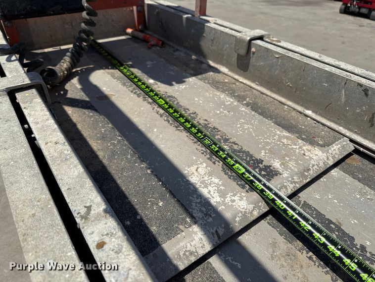 image for item DX5676 2013 JLG 1930ES scissor lift