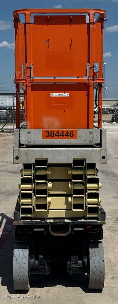 image for item DX5678 2012 JLG 2630ES scissor lift