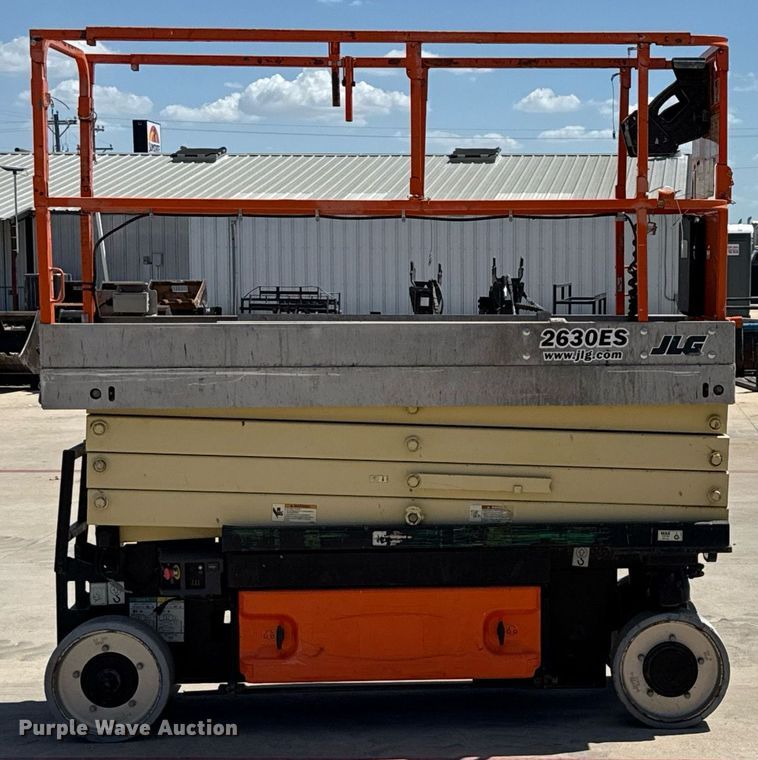 image for item DX5678 2012 JLG 2630ES scissor lift