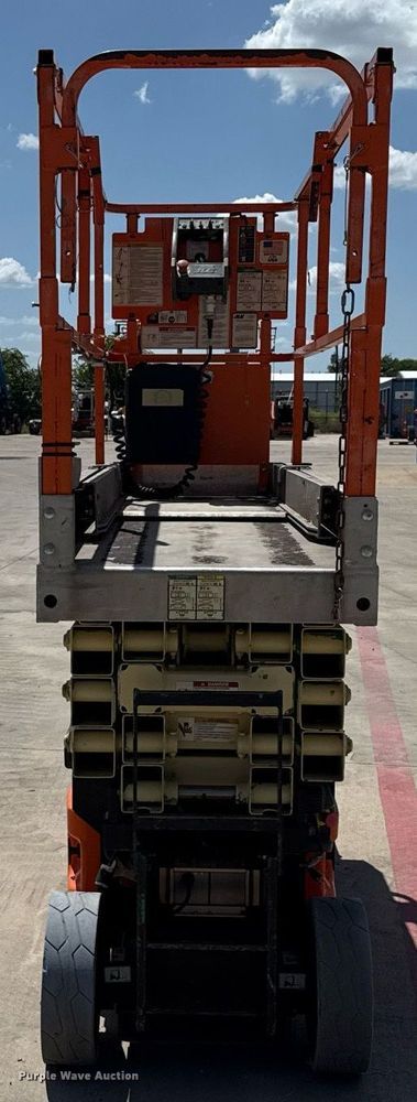 image for item DX5678 2012 JLG 2630ES scissor lift