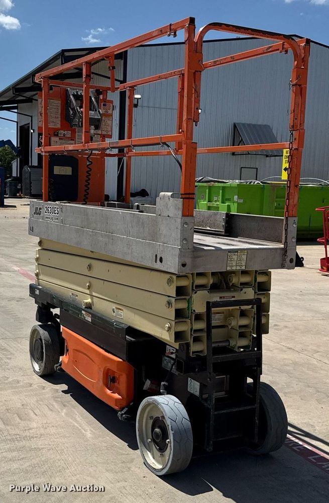image for item DX5678 2012 JLG 2630ES scissor lift