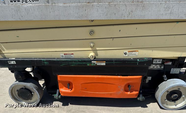 image for item DX5678 2012 JLG 2630ES scissor lift