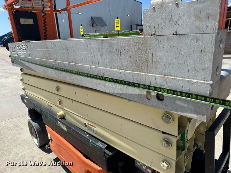 image for item DX5678 2012 JLG 2630ES scissor lift