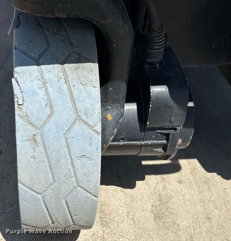 image for item DX5678 2012 JLG 2630ES scissor lift