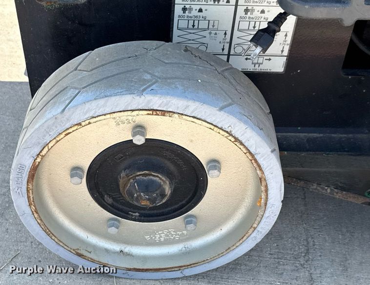 image for item DX5678 2012 JLG 2630ES scissor lift