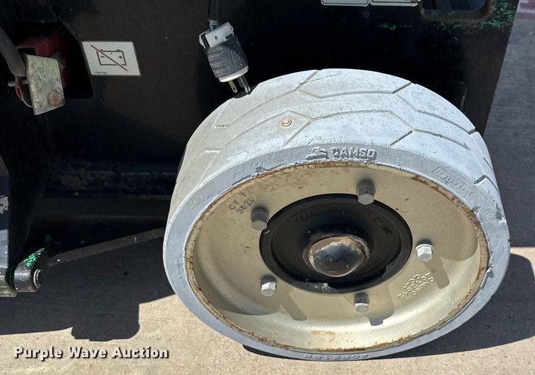 image for item DX5678 2012 JLG 2630ES scissor lift