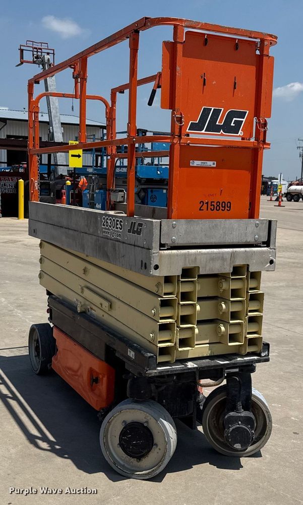 image for item DX5679 2013 JLG 2630ES scissor lift