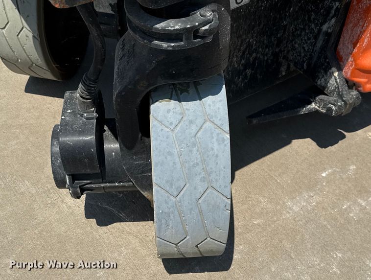 image for item DX5679 2013 JLG 2630ES scissor lift