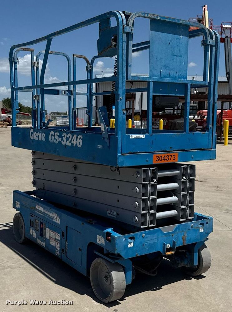 image for item DX5680 2016 Genie GS-3246 scissor lift