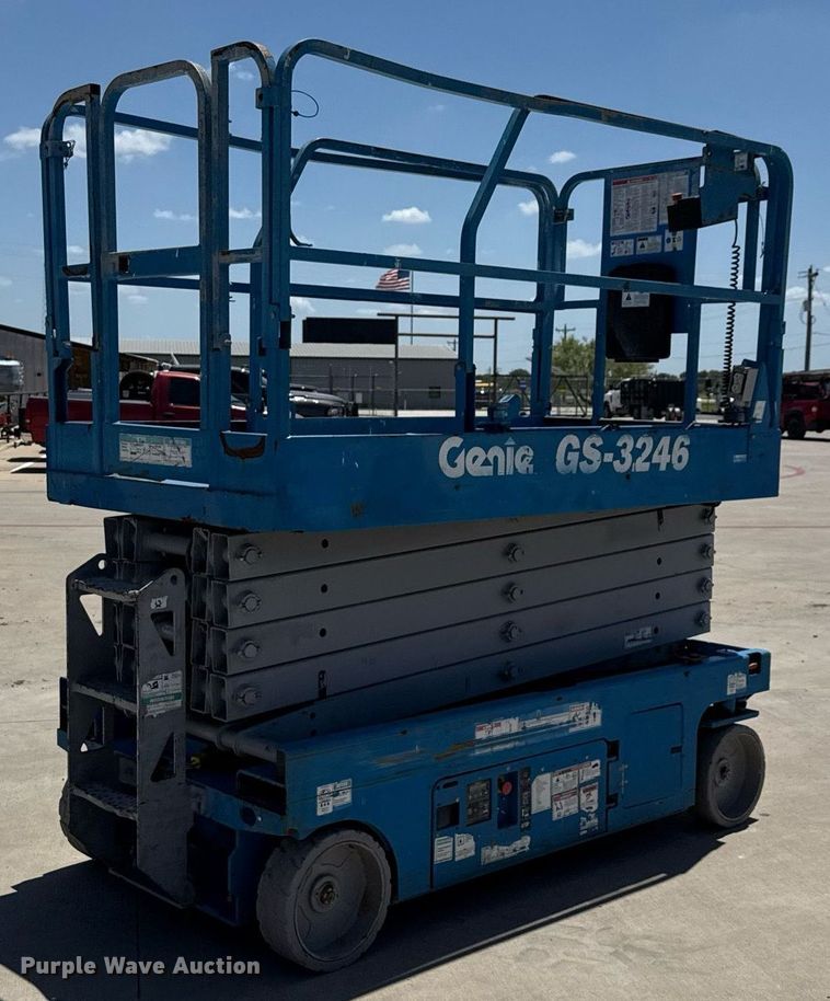 image for item DX5680 2016 Genie GS-3246 scissor lift