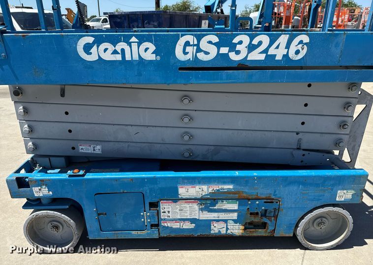 image for item DX5680 2016 Genie GS-3246 scissor lift