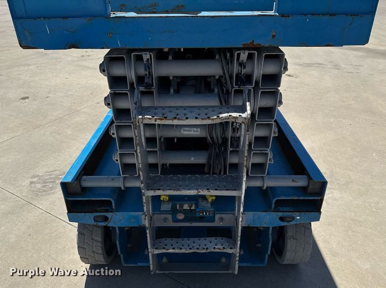 image for item DX5680 2016 Genie GS-3246 scissor lift