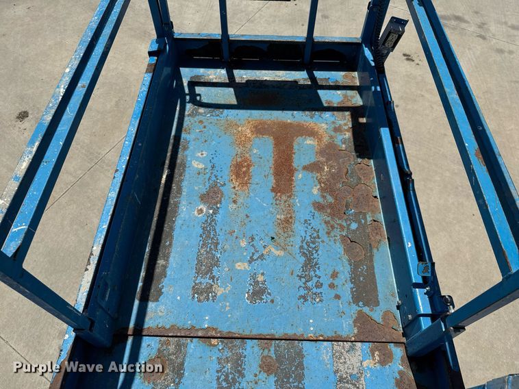 image for item DX5680 2016 Genie GS-3246 scissor lift