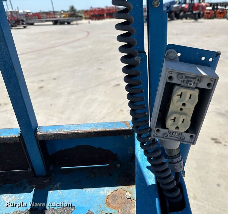 image for item DX5680 2016 Genie GS-3246 scissor lift