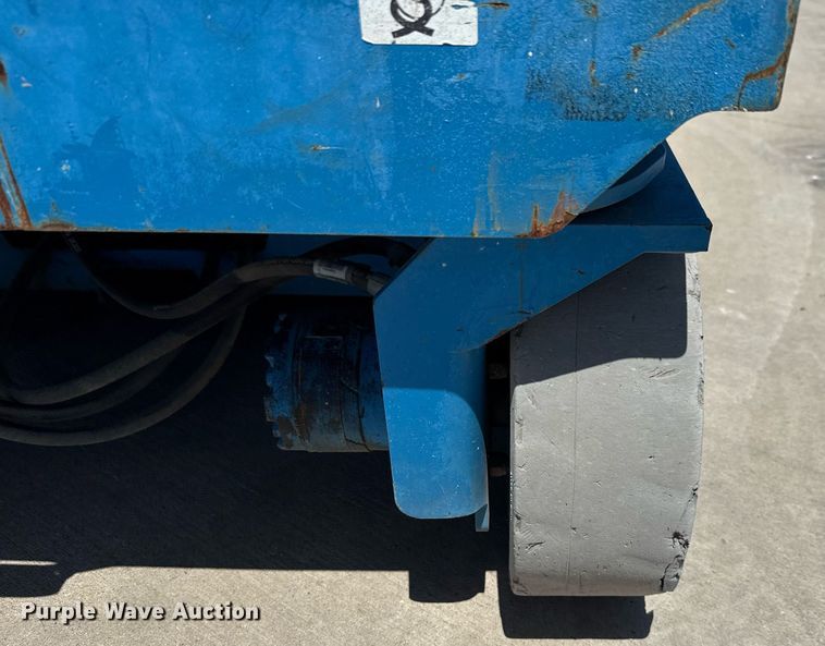 image for item DX5680 2016 Genie GS-3246 scissor lift