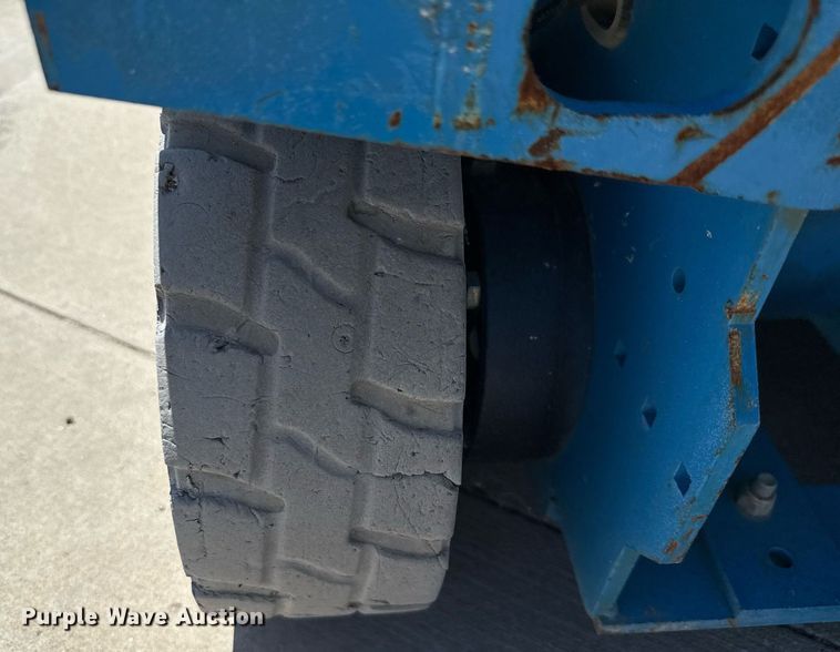 image for item DX5680 2016 Genie GS-3246 scissor lift