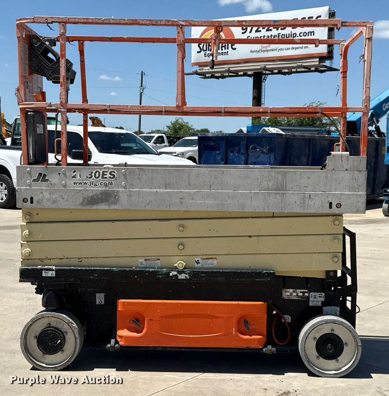 image for item DX5681 2012 JLG 2630ES scissor lift