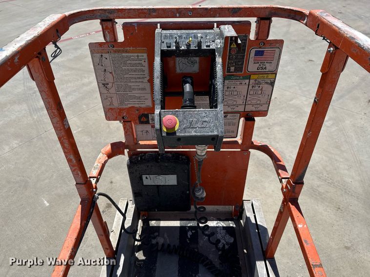 image for item DX5681 2012 JLG 2630ES scissor lift
