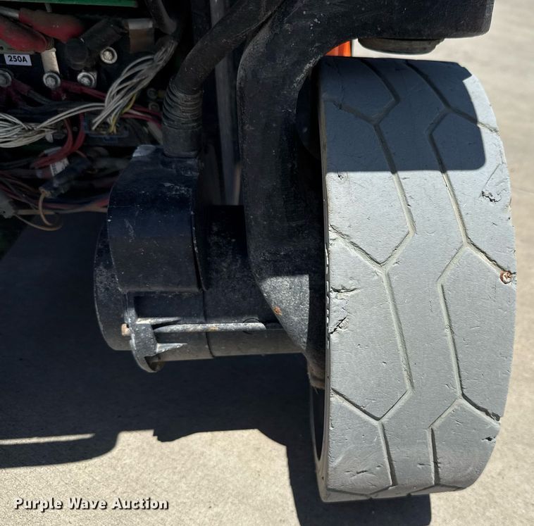 image for item DX5681 2012 JLG 2630ES scissor lift