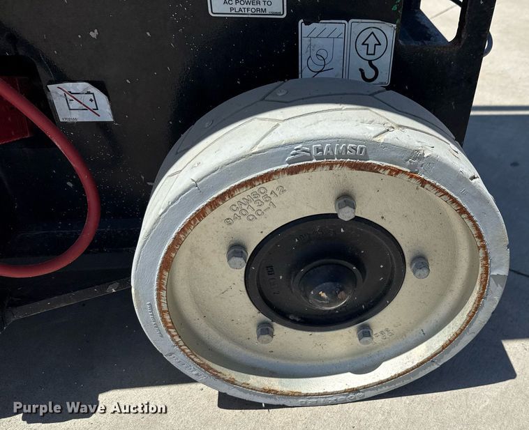 image for item DX5681 2012 JLG 2630ES scissor lift