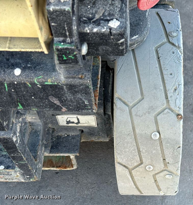 image for item DX5683 2011 JLG 1930ES scissor lift