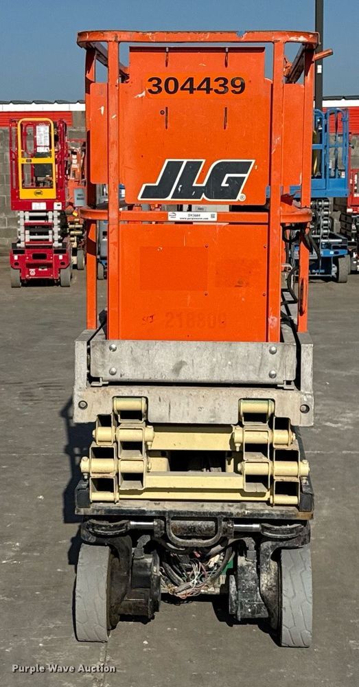 image for item DX5684 2013 JLG 1930ES scissor lift