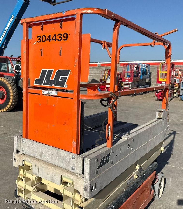 image for item DX5684 2013 JLG 1930ES scissor lift