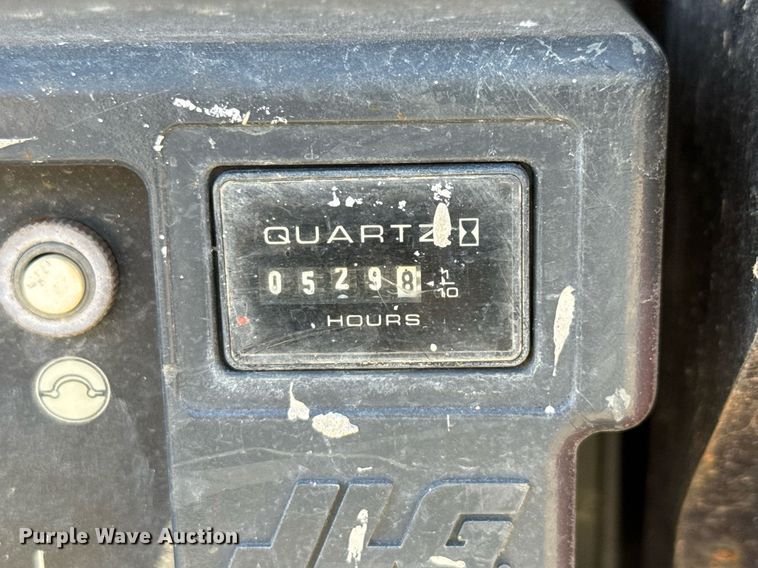 image for item DX5684 2013 JLG 1930ES scissor lift