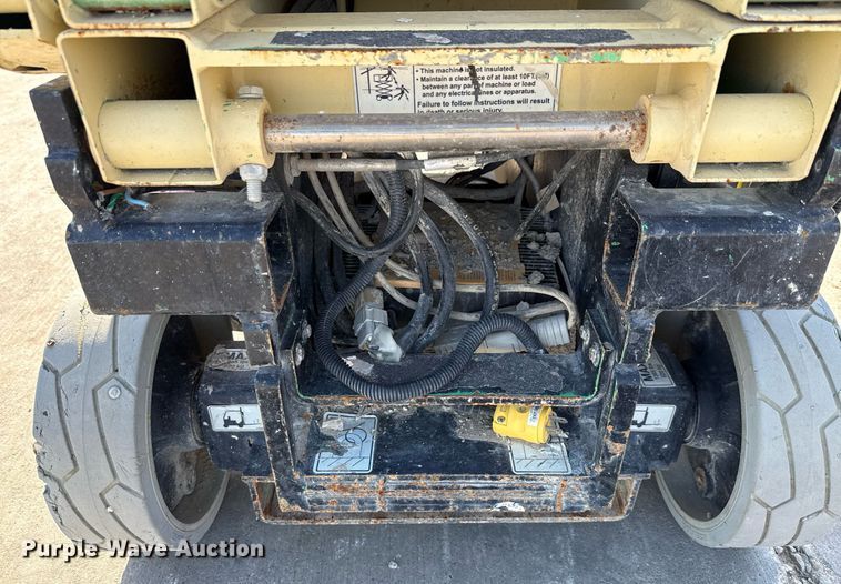 image for item DX5684 2013 JLG 1930ES scissor lift