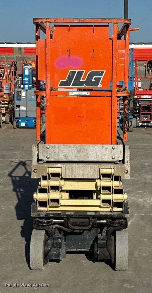 image for item DX5685 2012 JLG 1930ES scissor lift