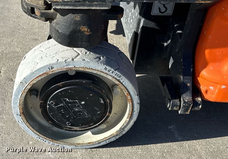 image for item DX5685 2012 JLG 1930ES scissor lift