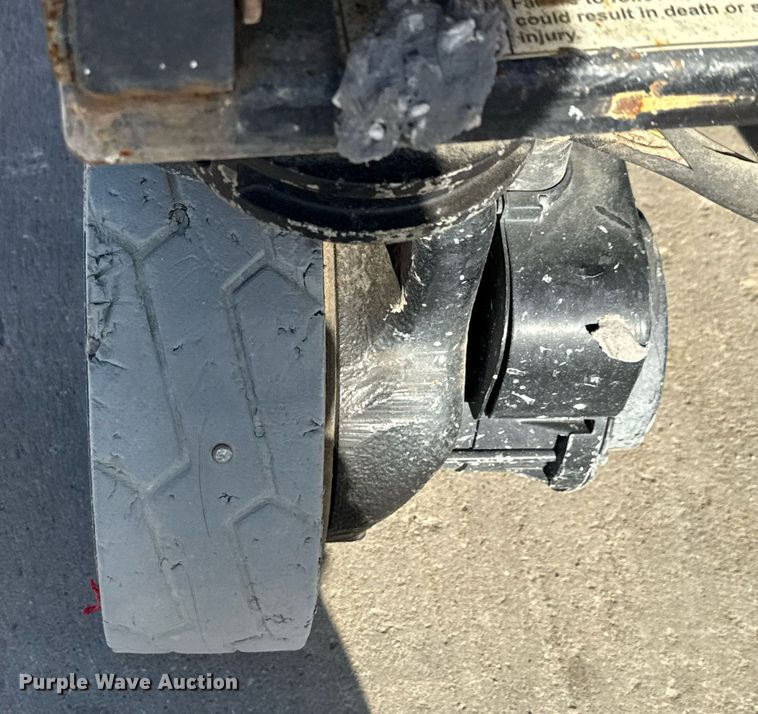 image for item DX5685 2012 JLG 1930ES scissor lift