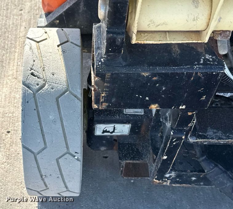 image for item DX5685 2012 JLG 1930ES scissor lift