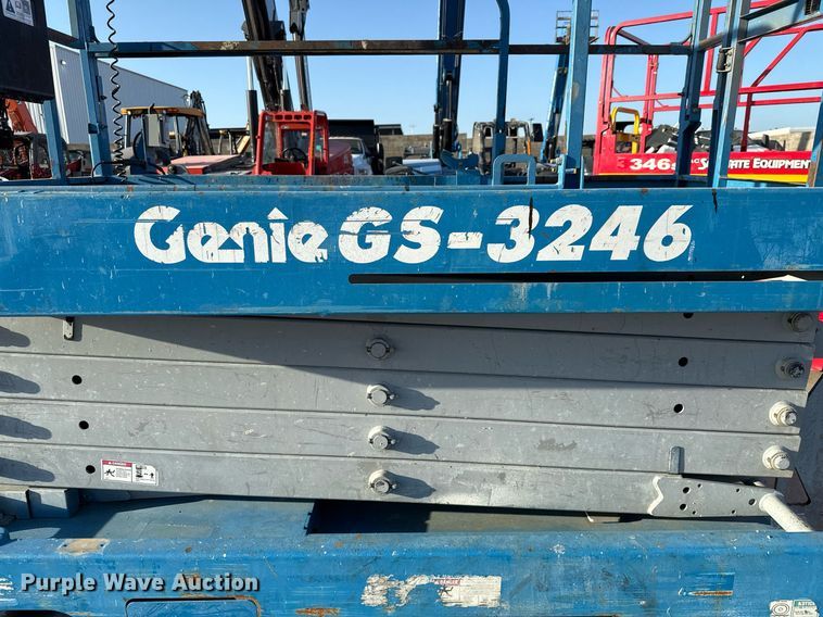 image for item DX5686 2016 Genie GS-3246 scissor lift