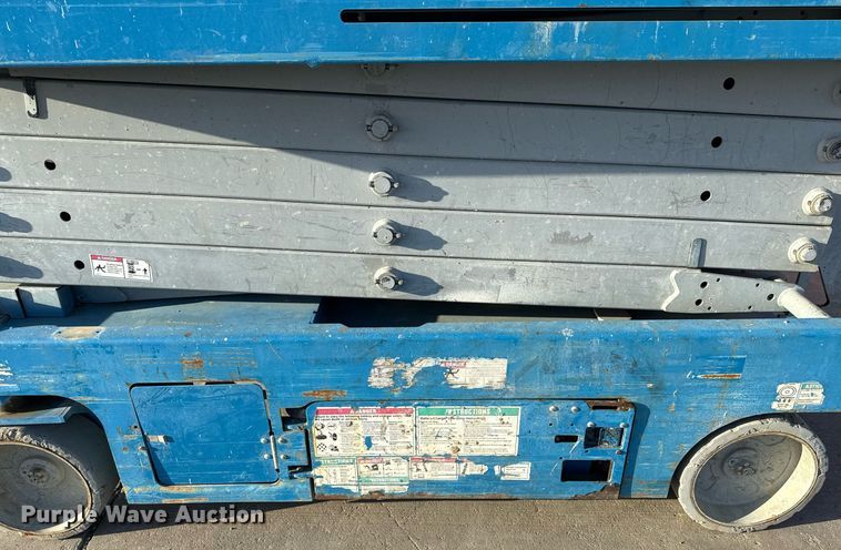 image for item DX5686 2016 Genie GS-3246 scissor lift