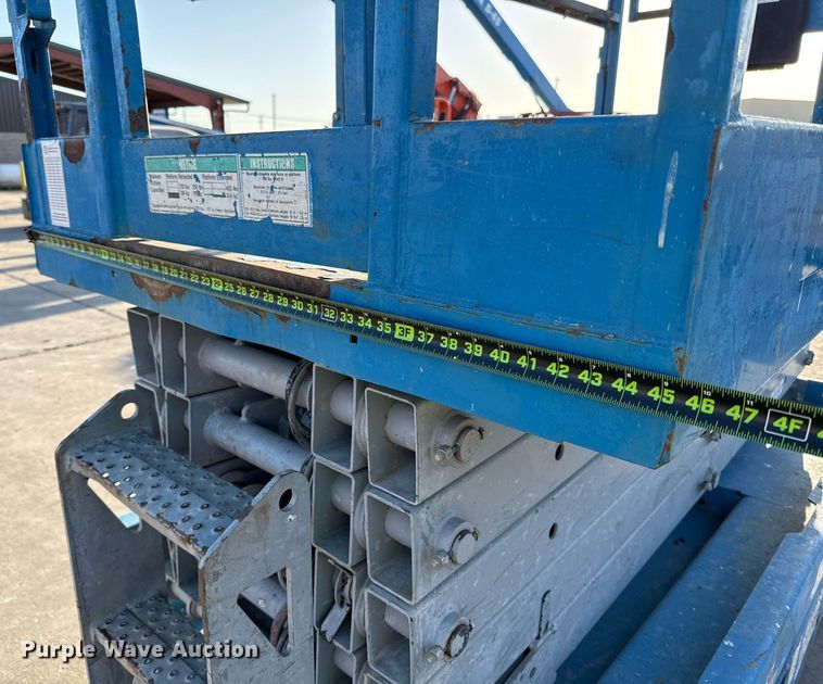 image for item DX5686 2016 Genie GS-3246 scissor lift