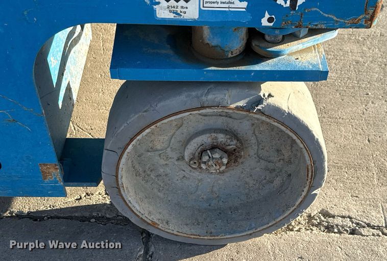 image for item DX5686 2016 Genie GS-3246 scissor lift