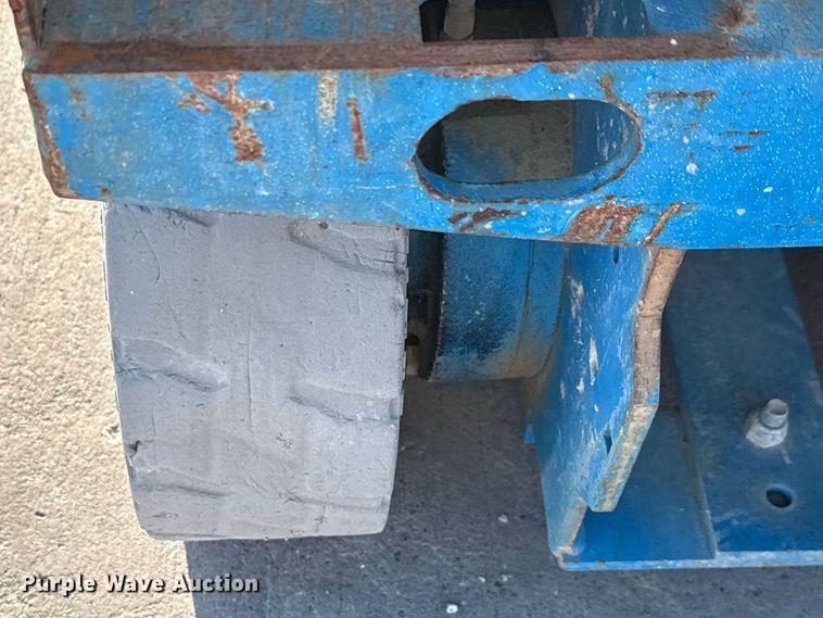 image for item DX5686 2016 Genie GS-3246 scissor lift