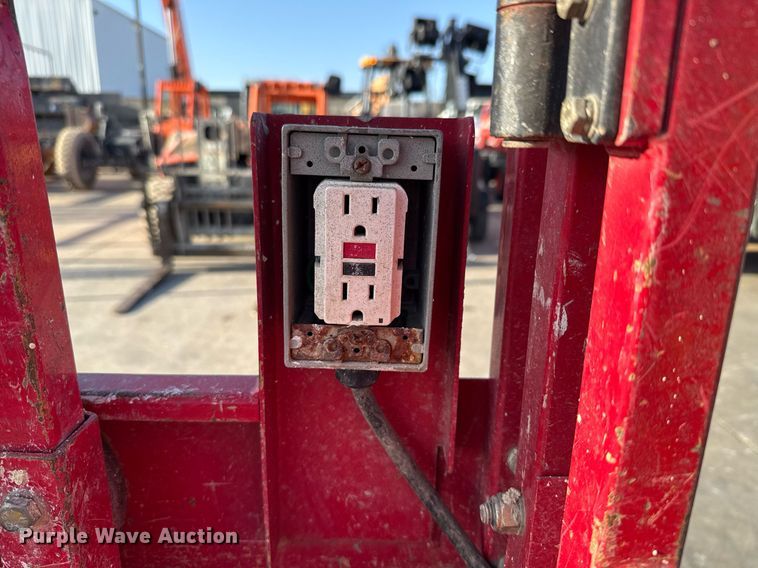 image for item DX5687 2017 MEC 1930SE scissor lift