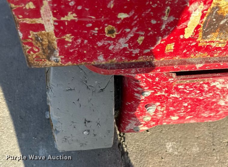 image for item DX5687 2017 MEC 1930SE scissor lift