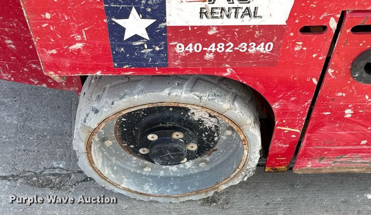 image for item DX5687 2017 MEC 1930SE scissor lift