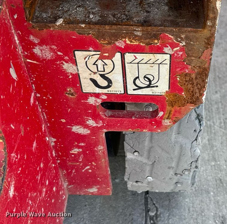 image for item DX5687 2017 MEC 1930SE scissor lift