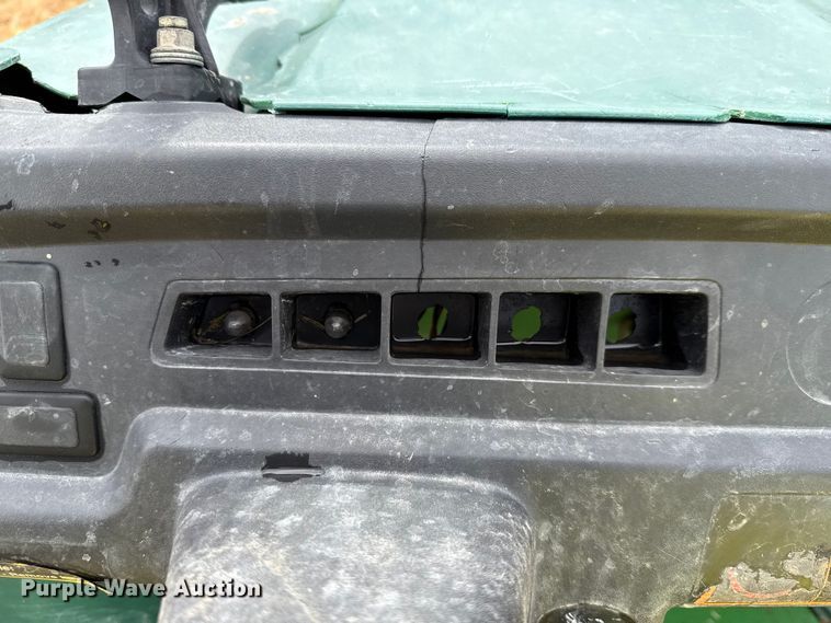 image for item DX5702 John Deere Gator utility vehicle