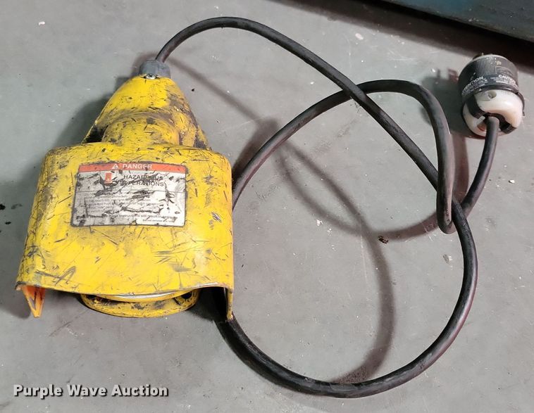 image for item DX7184 Piranha 50 shear/punch